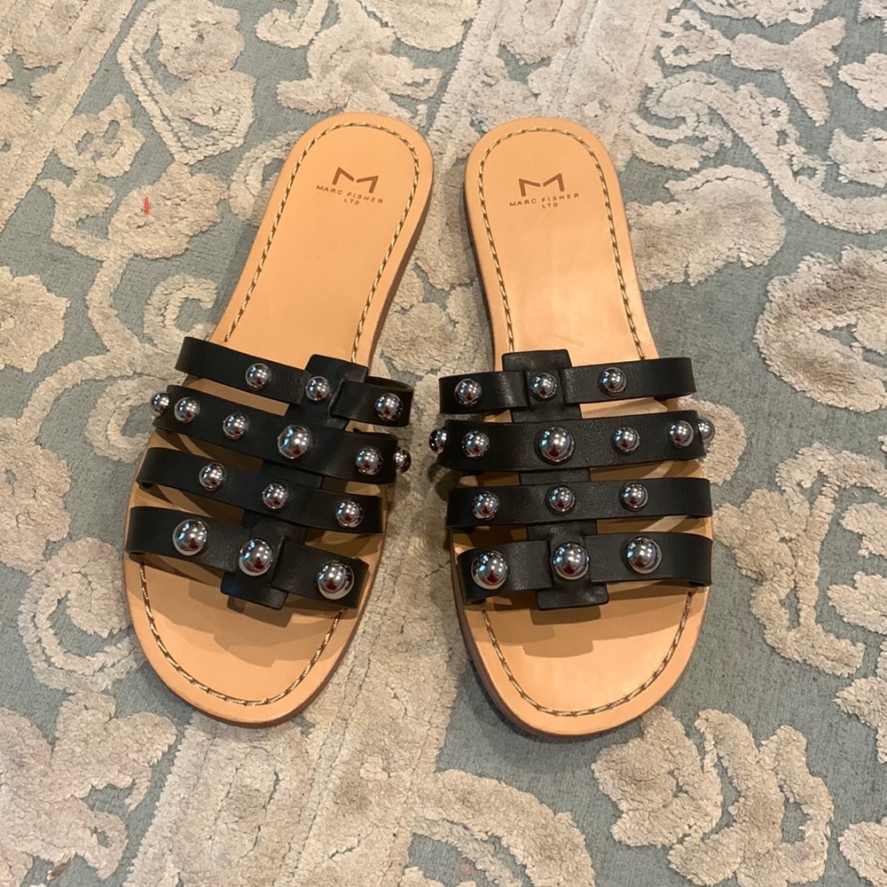 BRAND NEW MARC FISHER SANDALS